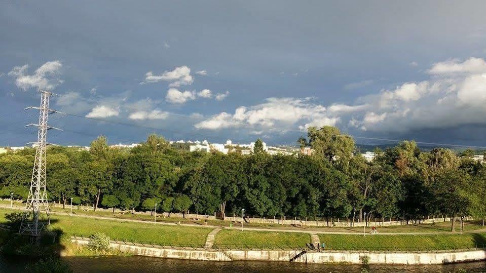 River Park Hotel 4*